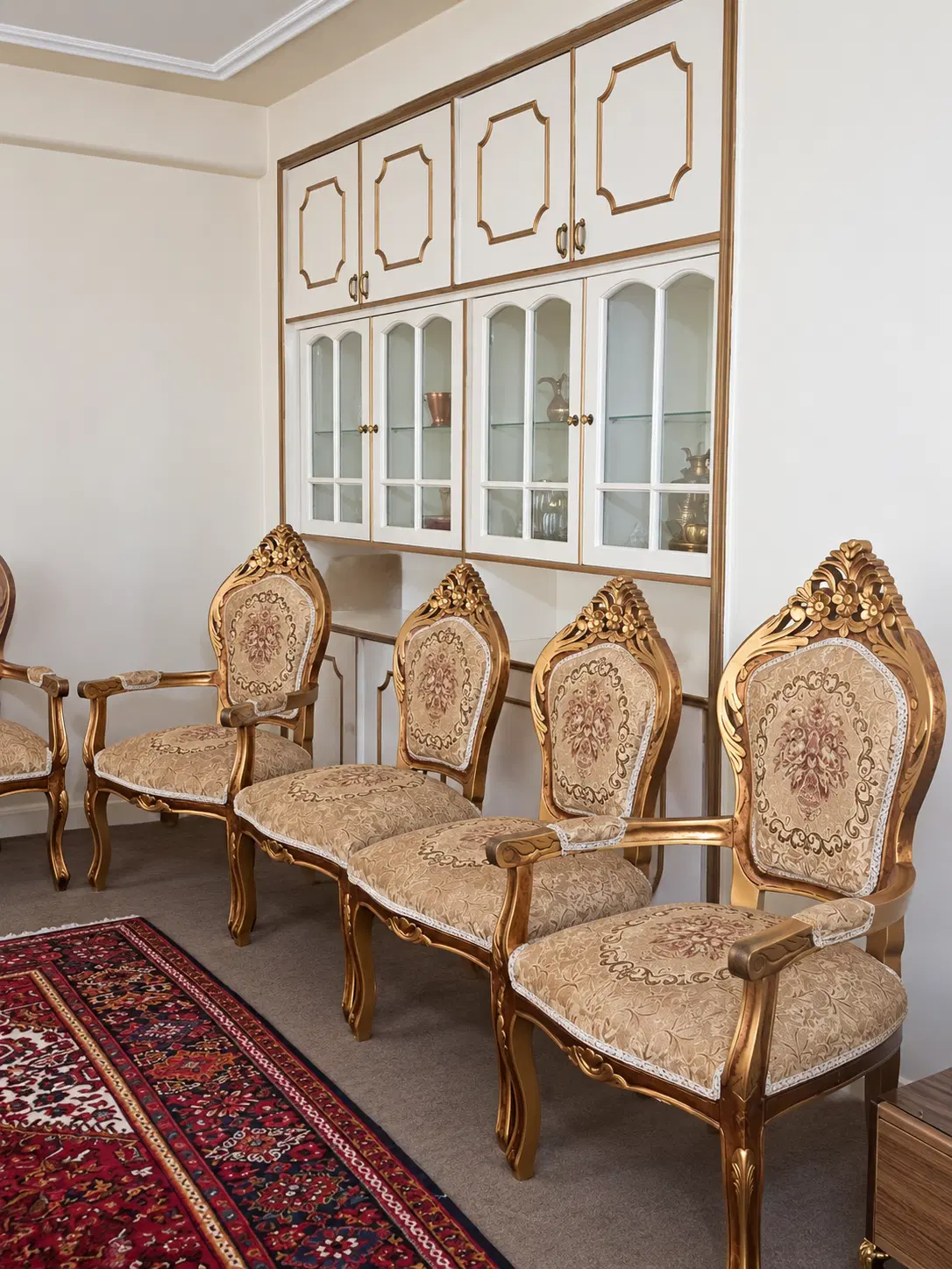 آپارتمان۱۲۷متر سه‌نبش بالکن،آسانسور پارکینگ،انباری