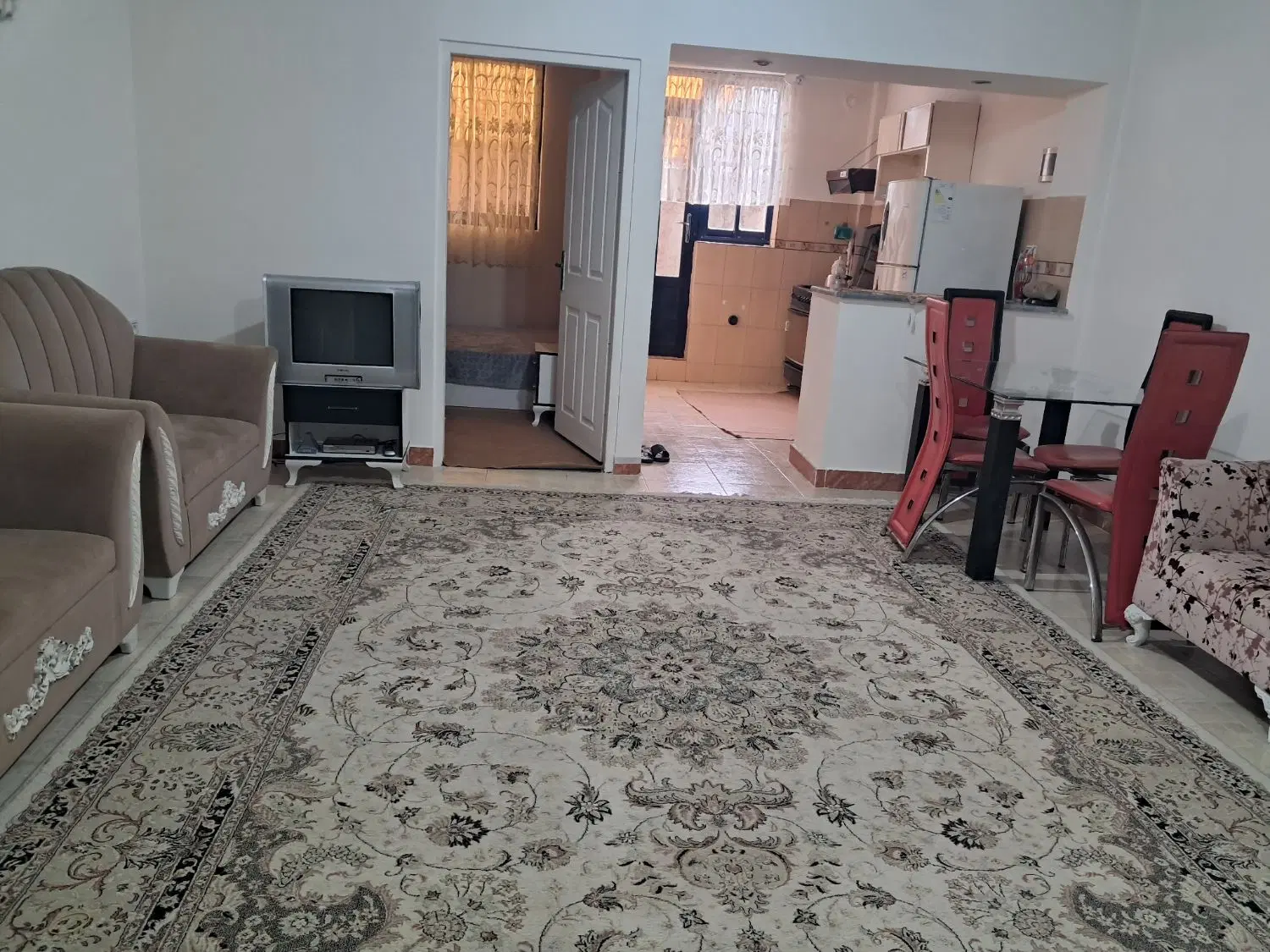 سوئیت ۸۰ متری