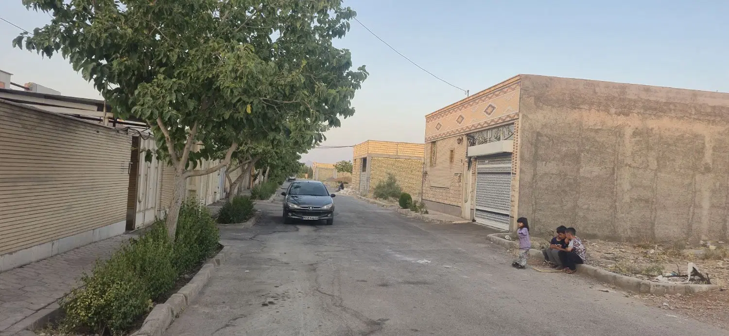 زمین مجلسی محله هنربلوارفرشچیان