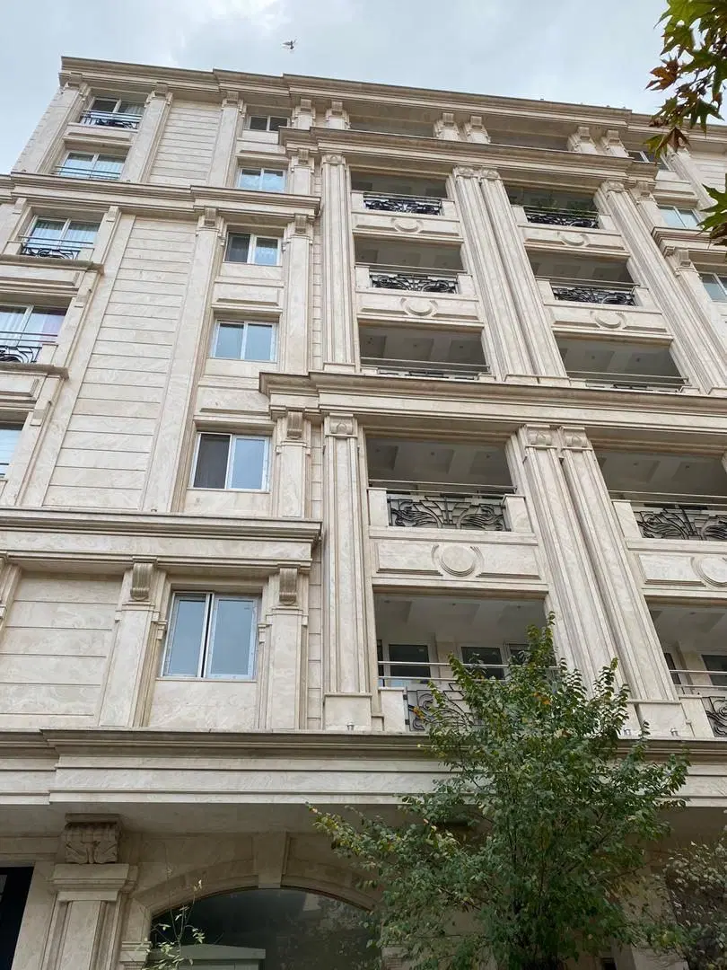115 متری 2 خواب جنوب اندرزگو با مشاعات فعال