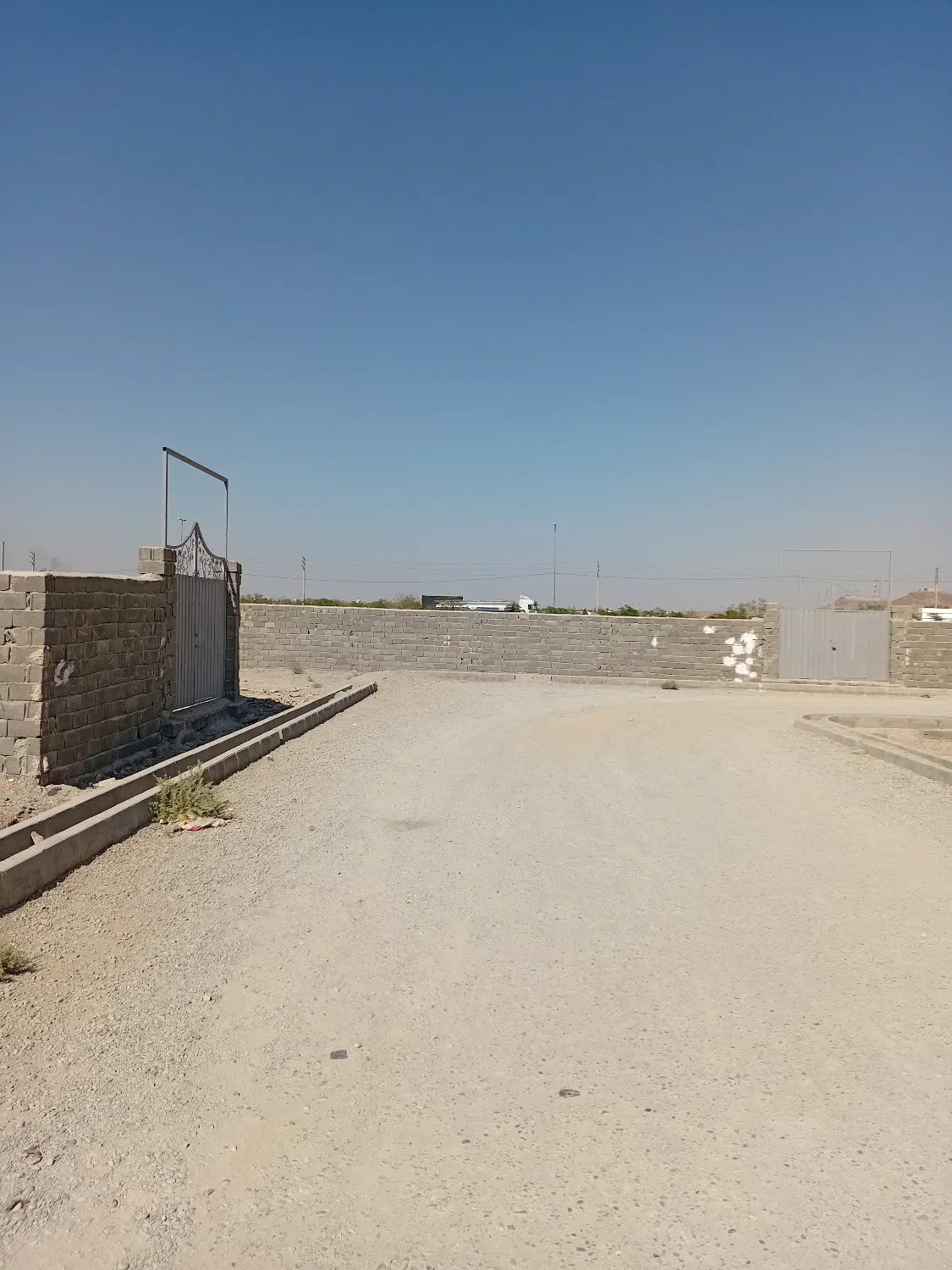 زمین مسکونی سند تک برگ شش دانگ عرصه و اعیان
