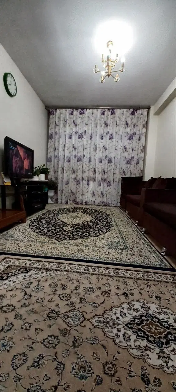 ۵۷ متر سند تکبرگ