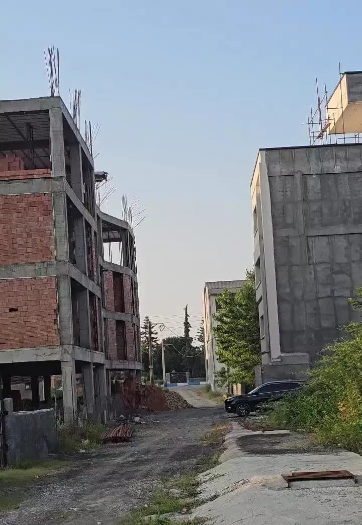 ۵۰۸ متر زمین مناسب آپارتمان سازی