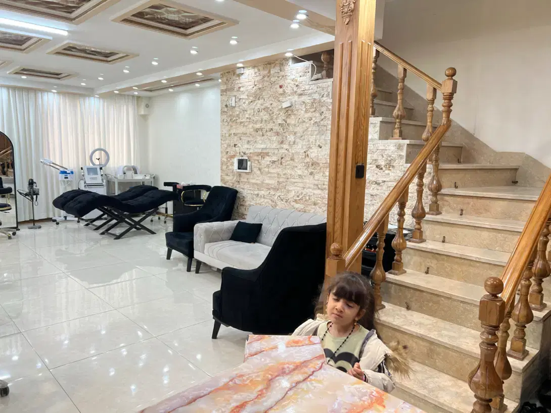 اجاره لاین های سالن زیبایی به افراد دارای مشتری