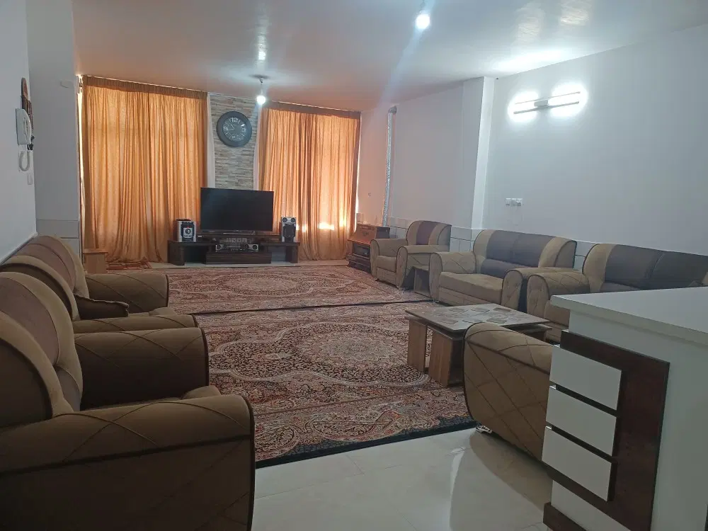 سلام خانه سودرجان طبقه اول می باشد