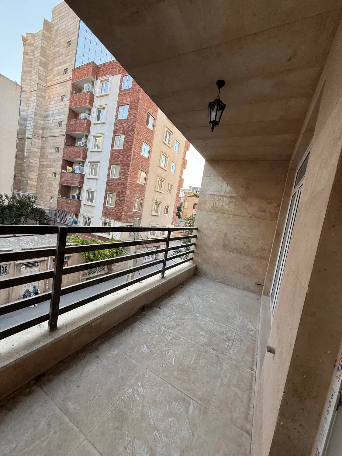 املاک‌ نجفی_ فروش آپارتمان 145 خیابان بهار