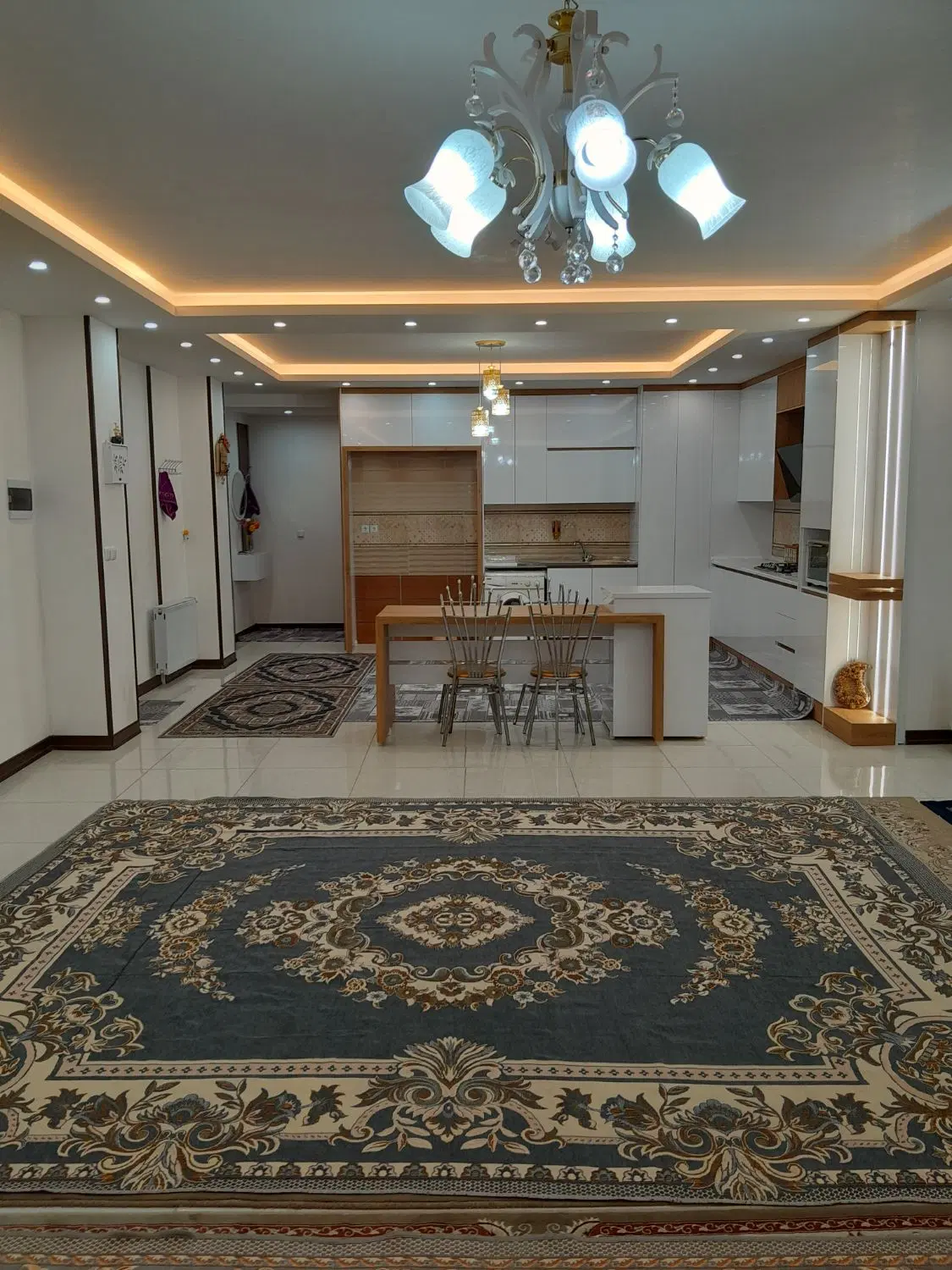 یک اپارتمان دو واحدی