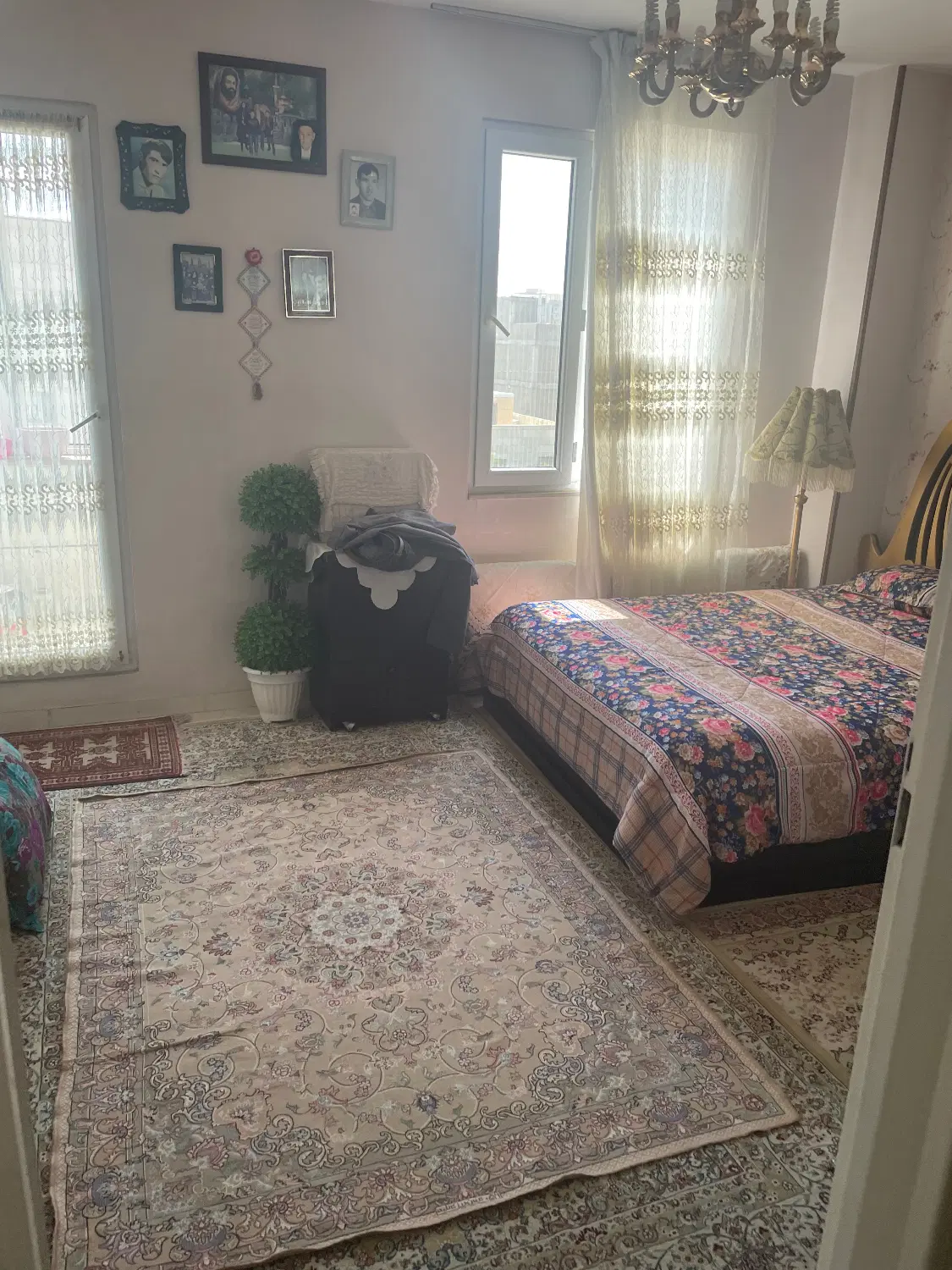 آپارتمان نوساز منطقه ۴ کوچه ۱۳ جنوبی طبقه سوم