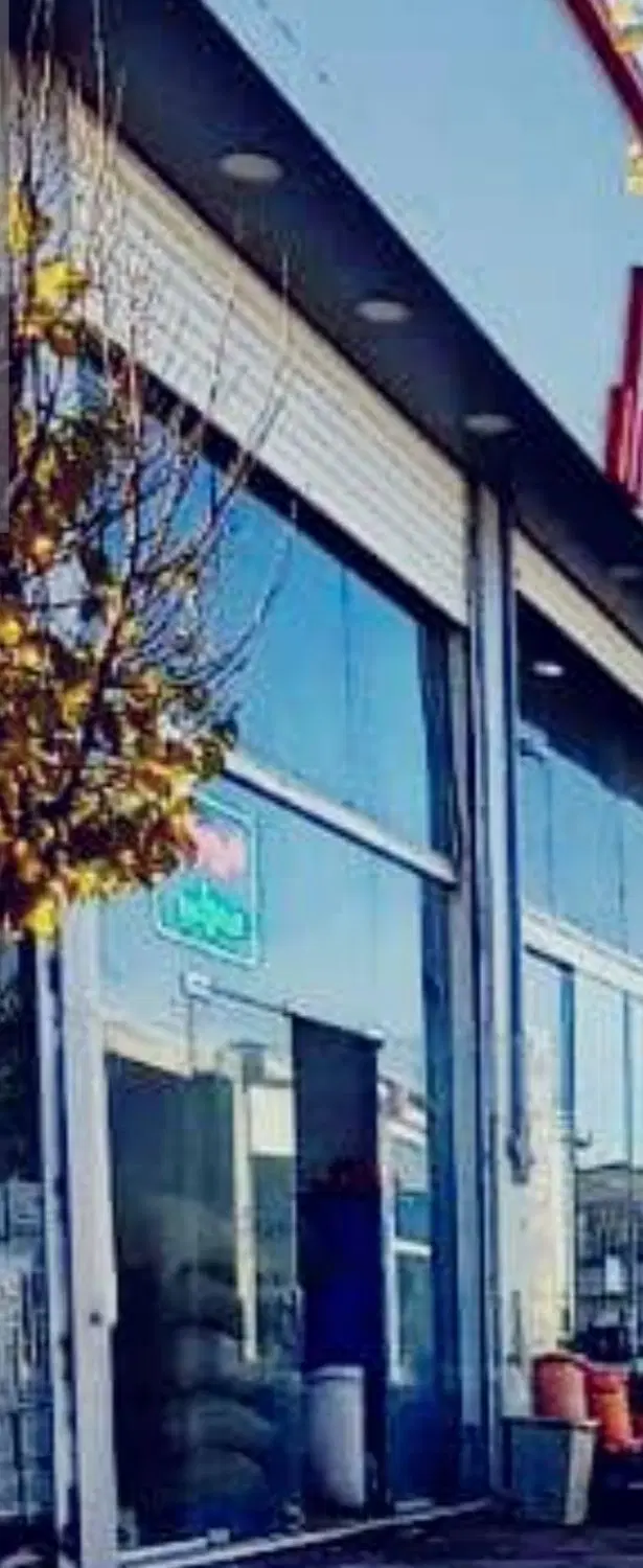مغازه علی سرباز