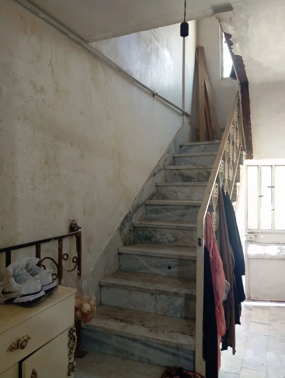 یک باب منزل 65متری قدیم ساخت