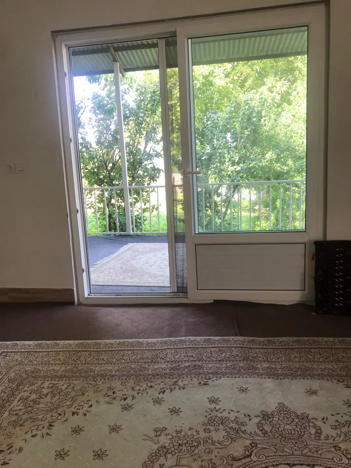 ویلایی روستای ازنی  ده دقیقه تا دریاچه الندان