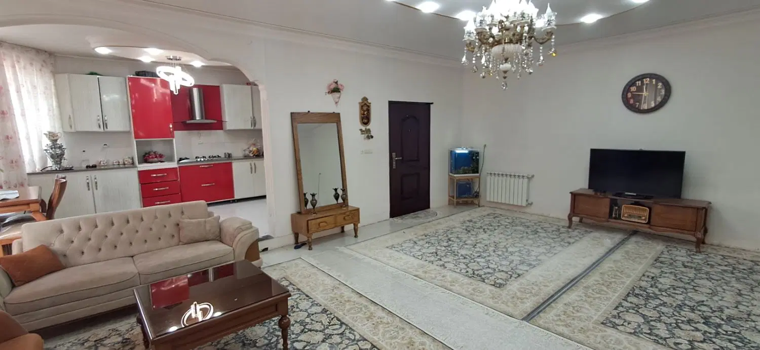 طبقه بالا گلدشت  غربی خ ارم