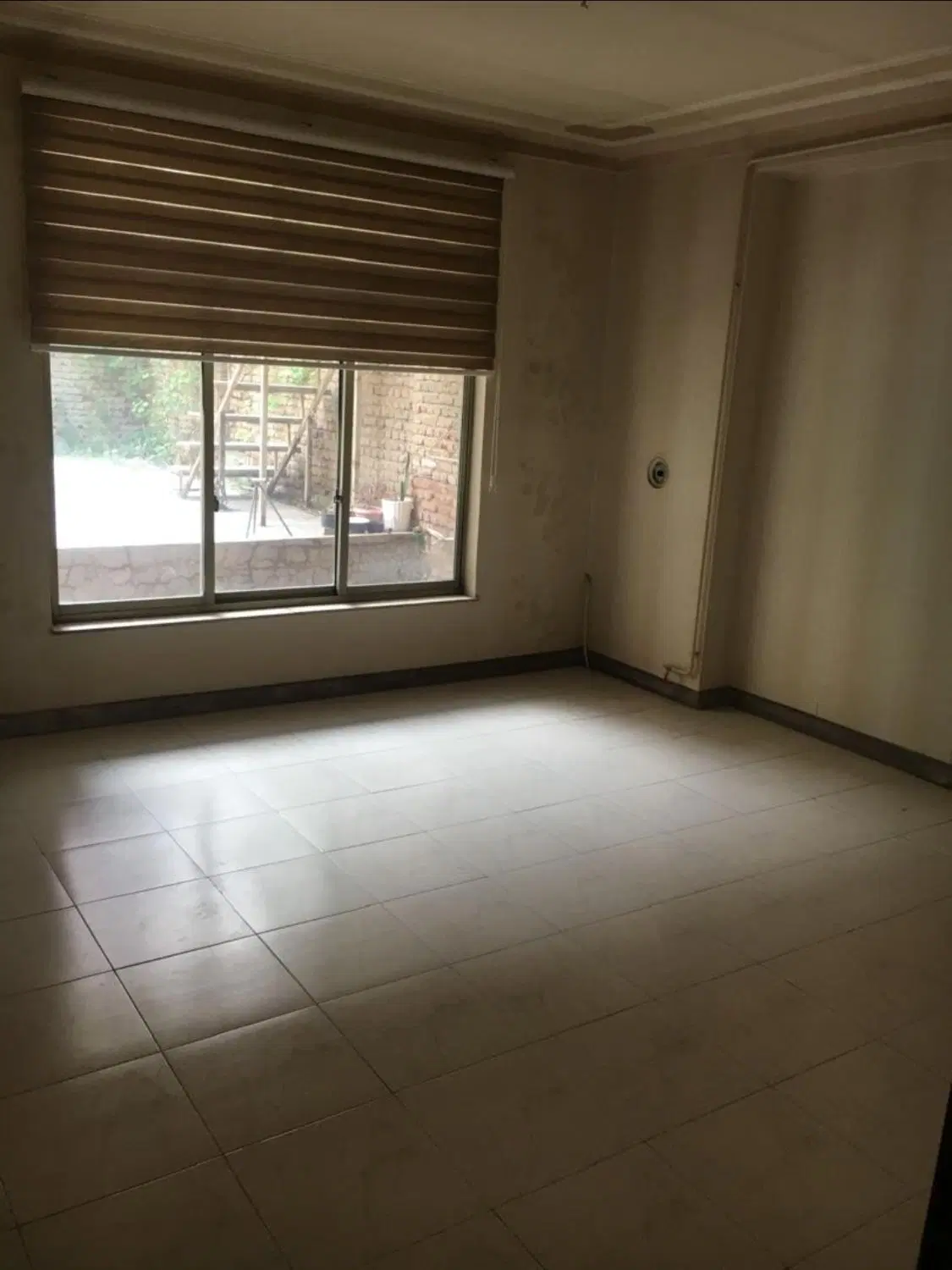 خانه دوطبقه کلنگی زیبا ونورگیر ۲۸۹ متر