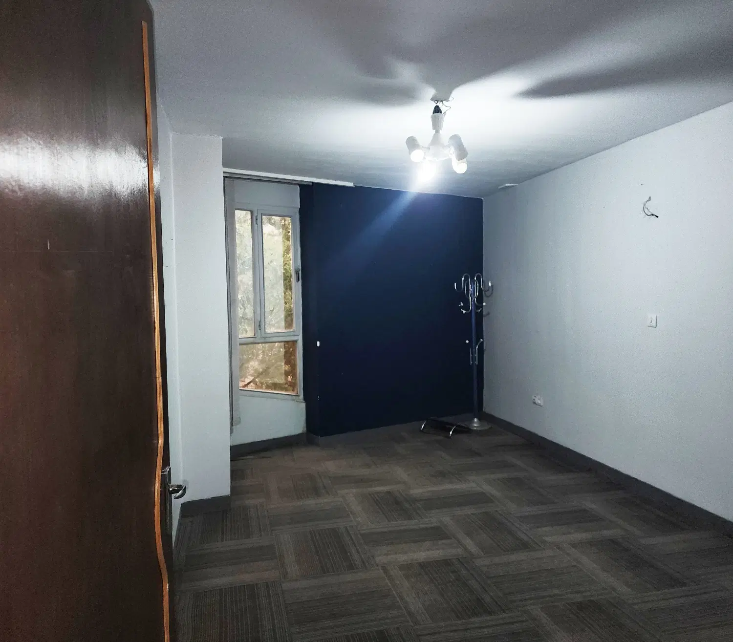اجاره دفتر کار بر خیابان میرزاده‌عشقی