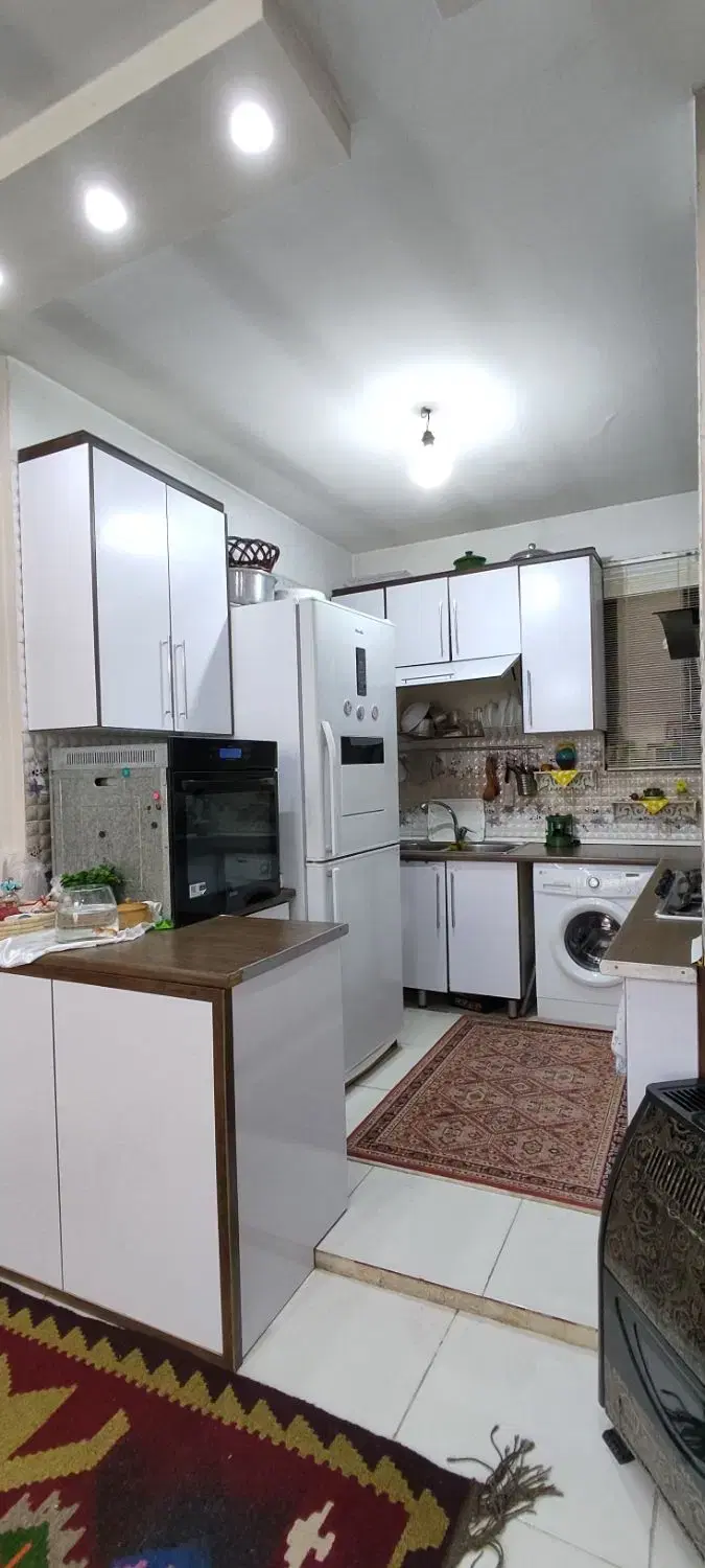 فروش فوری ملک سه طبقه در قلعه میر بهارستان