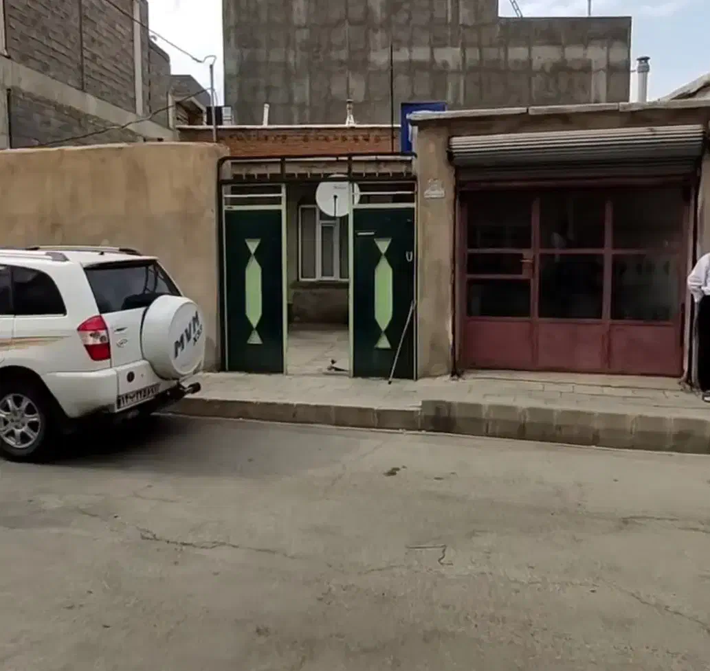 فروش خانه ویلایی بهارستان وسط