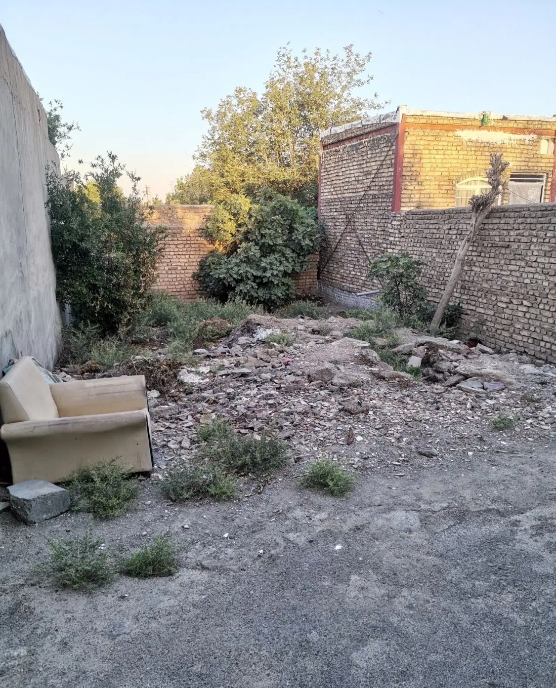 زمین مسکونی