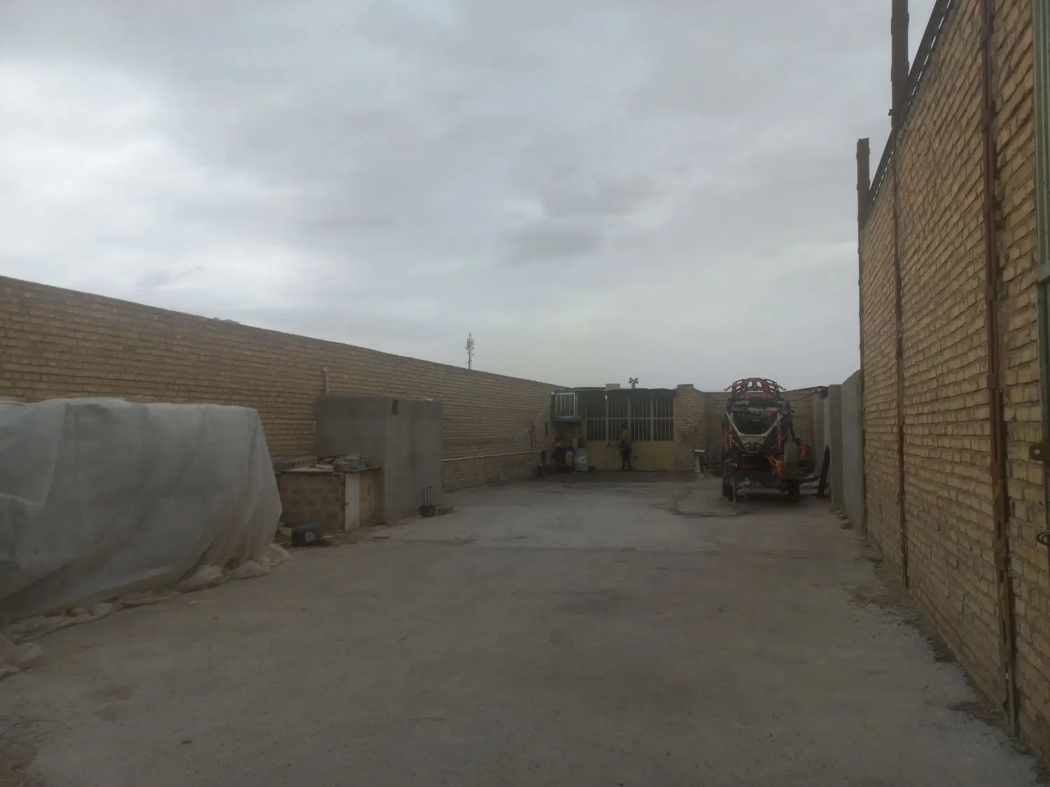 اجاره گاراژ و انبار و مغازه و پارکینگ