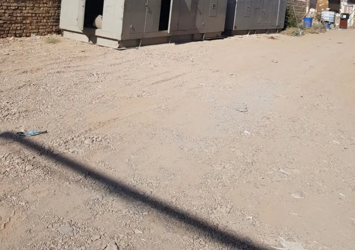 ۵۰۰۰ متر زمین غیر مسقف در جاده نظامی