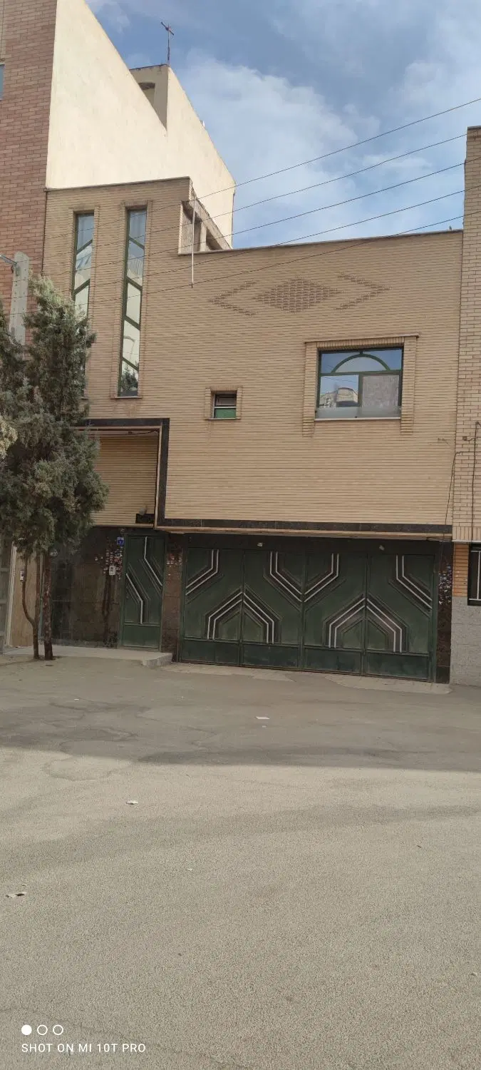 منزل ویلایی رباط اول ابتدای خیابان ساحل