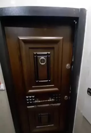 فروش ۱۴۸ متر کلید اول