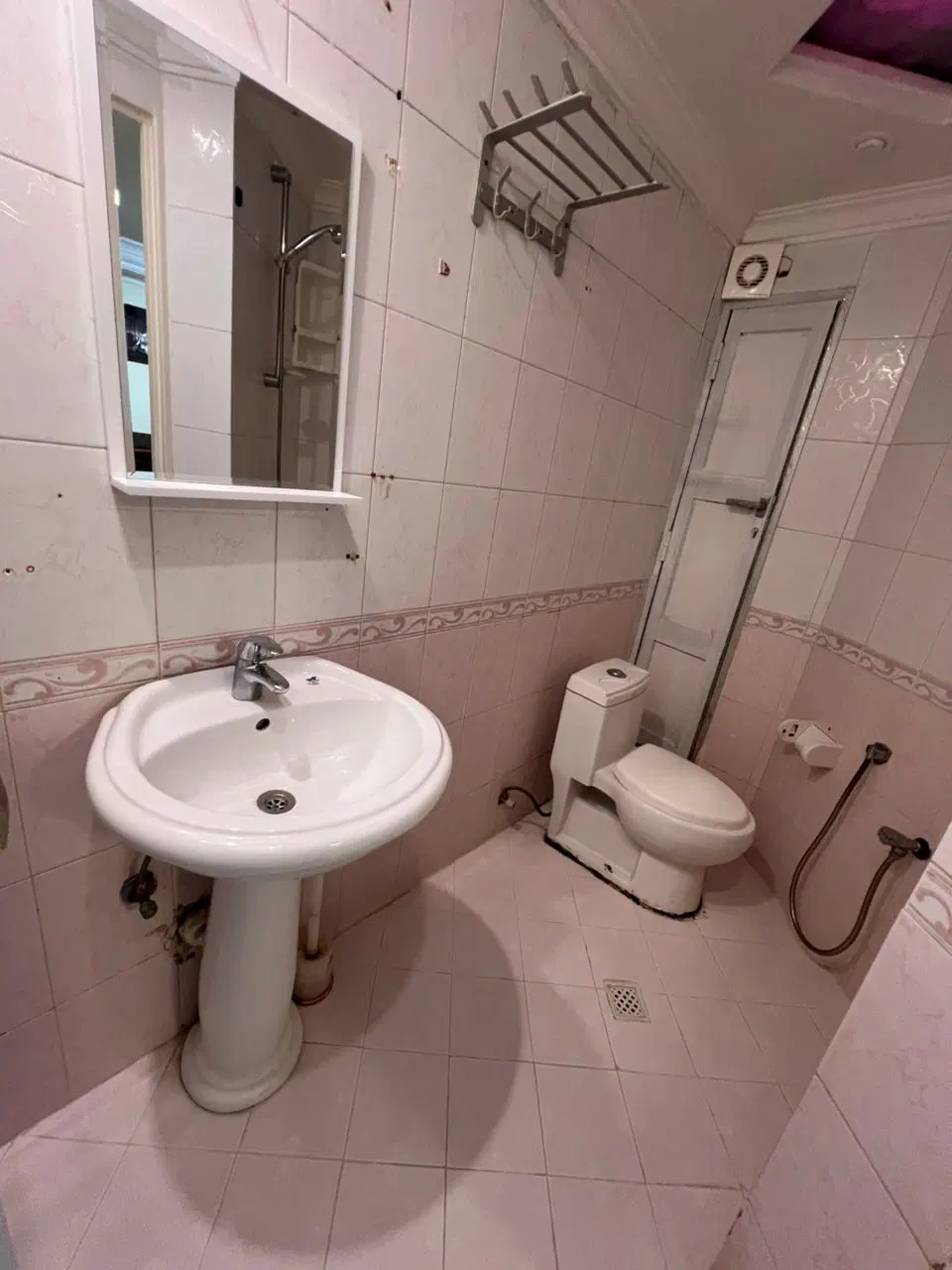 اجاره روزانه و ماهیانه واحد یکخواب ( بدون واسطه )