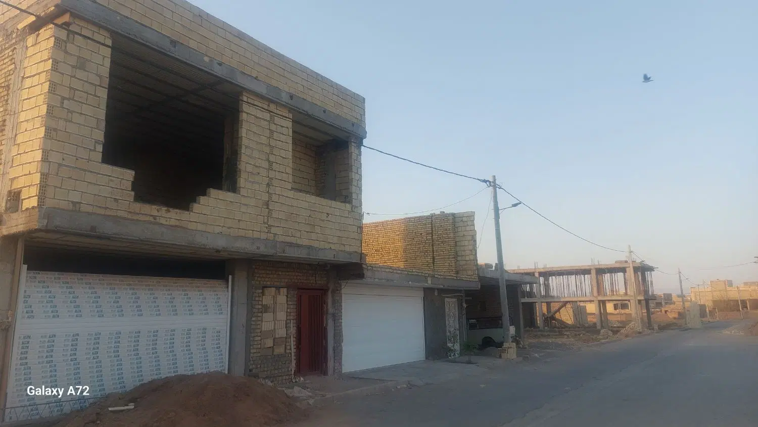خانه نیمه ساز در یزد