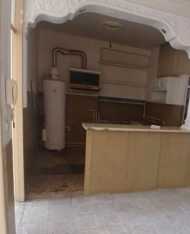 ۱۰۰متر طبقه دوم کوی ۱۲۹ (۲۰۰مترتا بلواراصلی)