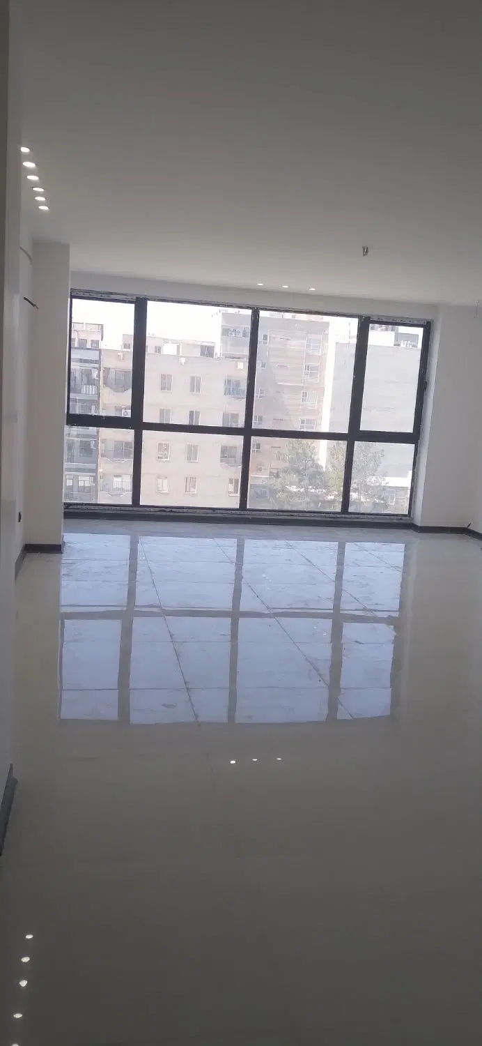 ۲۲۶ متری اندرزگو