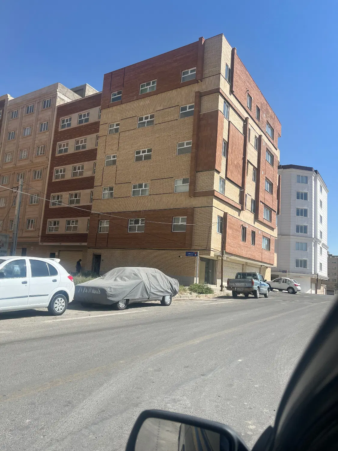 اپارتمان مرزداران ۲۲۰متر