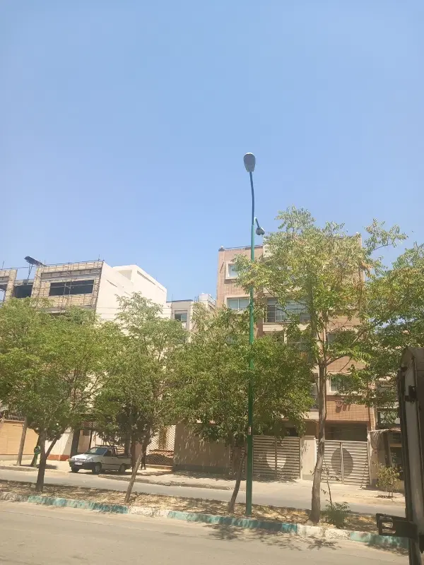 مغازه ۱۹ متری با آب و برق  فولادشهر اصفهان
