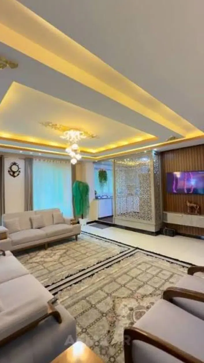 ۶۴متری_ ۲خواب_ فول امکانات_حیاط خلوت