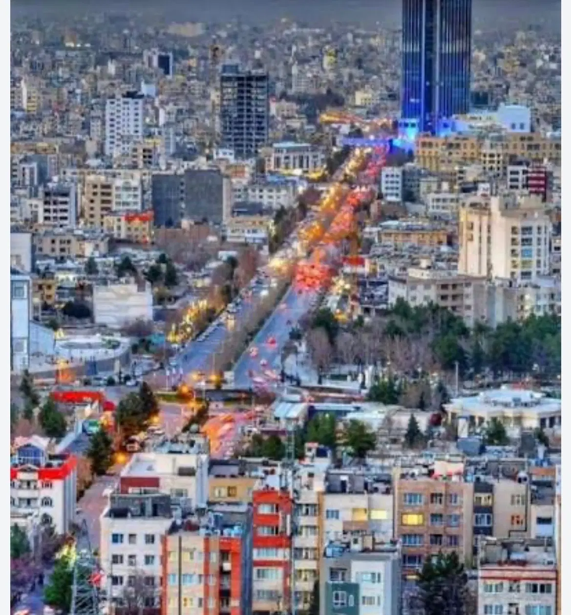 زمین حاشیه اصلی هفت‌تیر