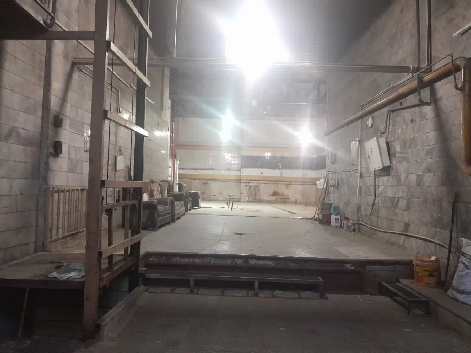 ملک تجاری فروشی