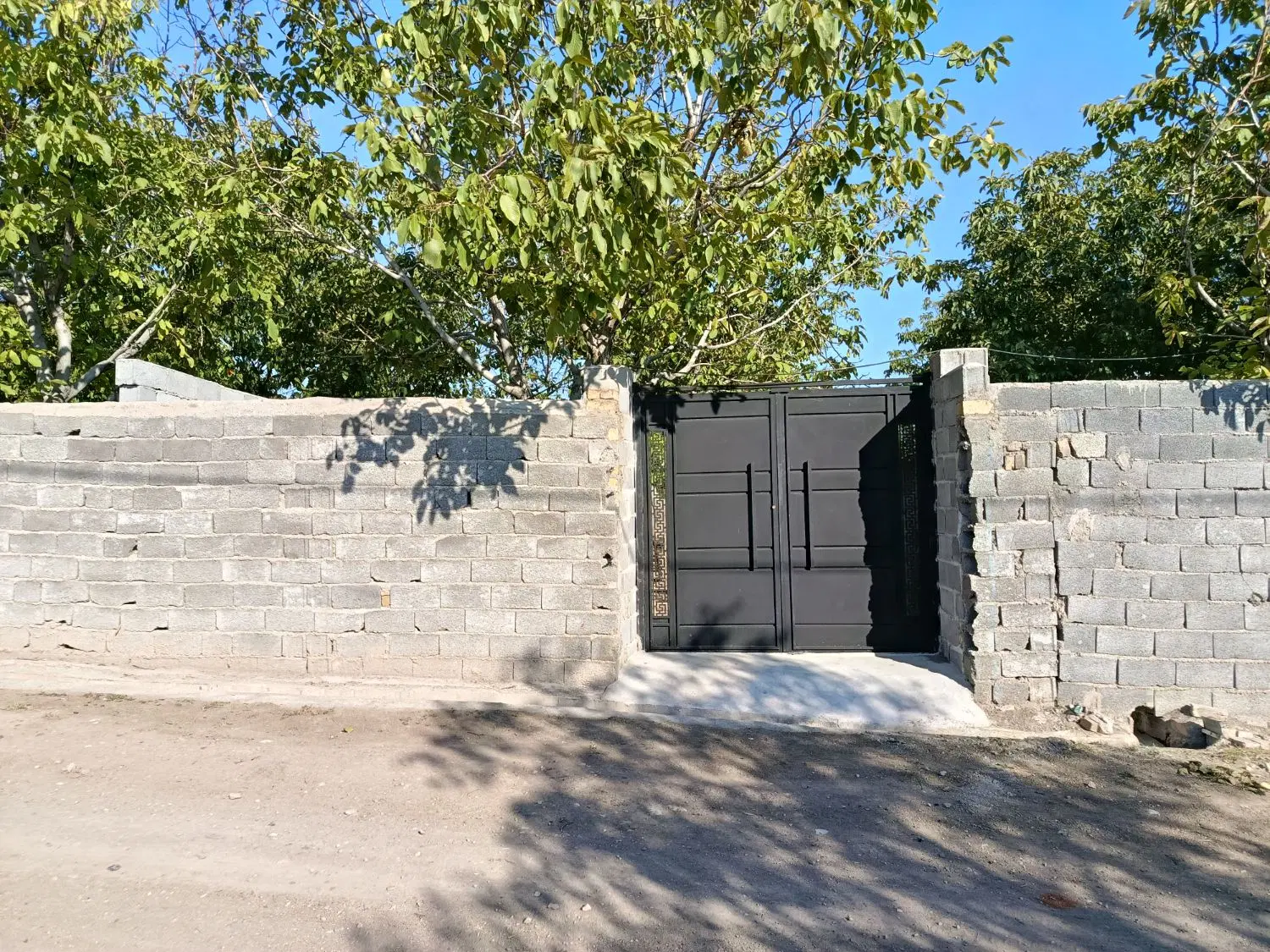 باغ ویلای چهار دیواری به متراژ ۲۶۰ متر