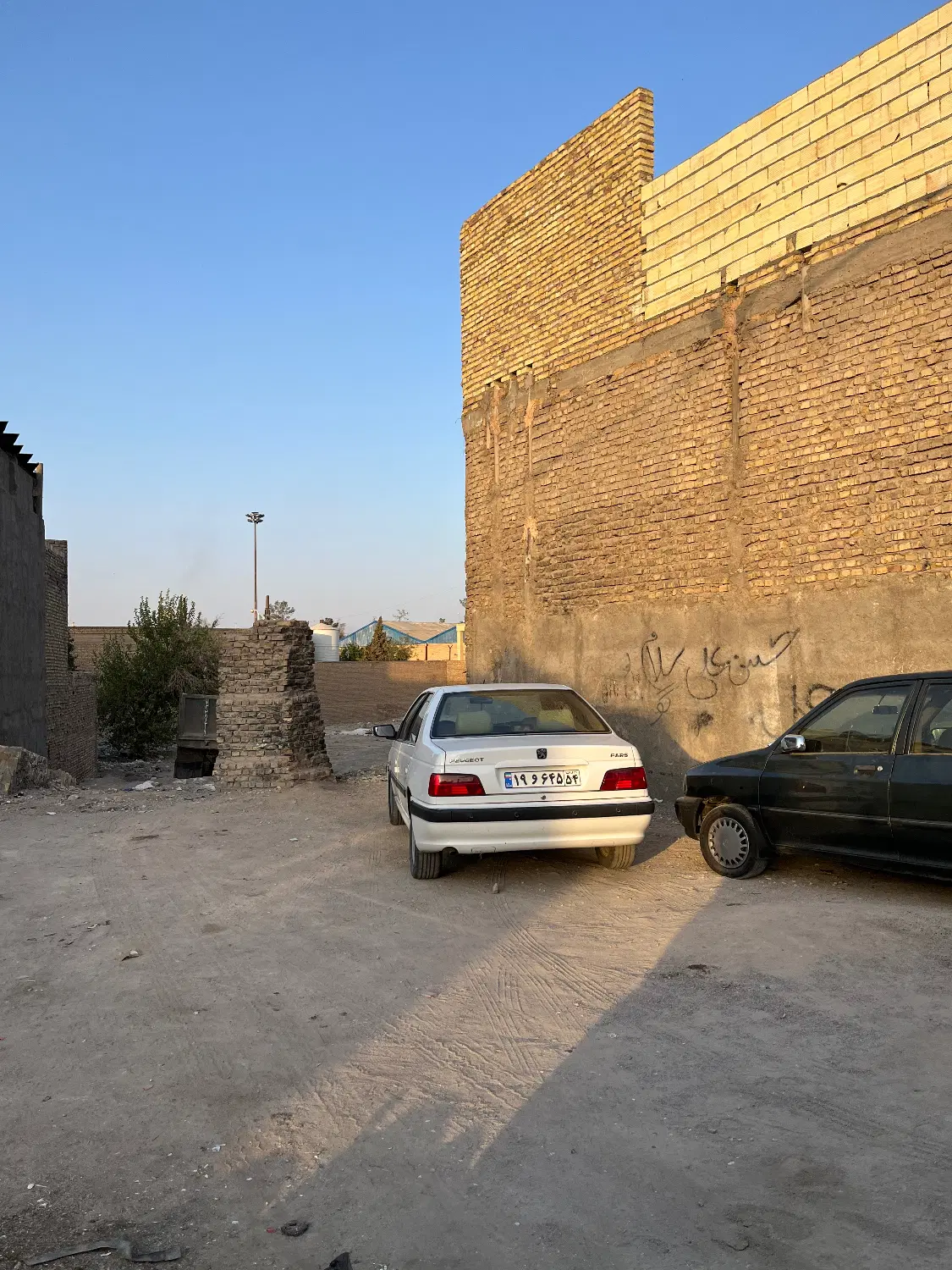 زمین ۷۲ متری حسن آباد