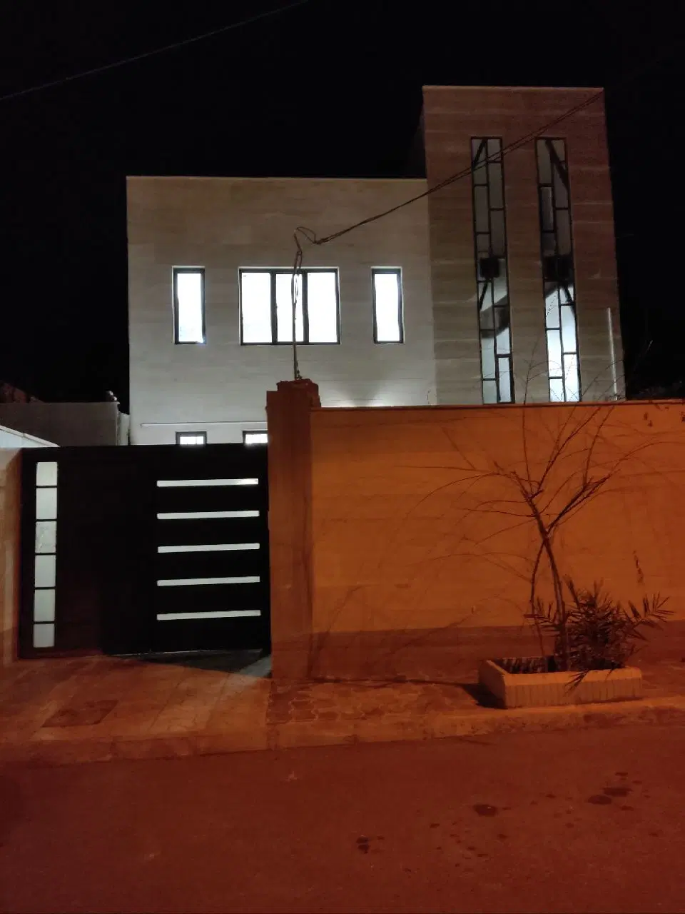 اجاره‌ منزل دو طبقه مهرشهر