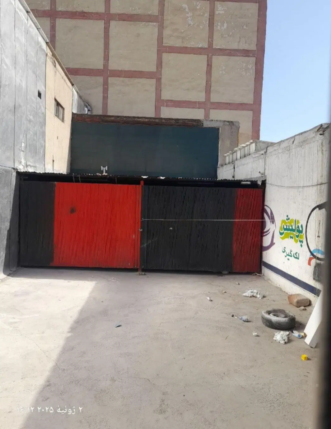 ملک تجاری گاراژ شریعتی ب مساحت ۱۶۰ متر مربع