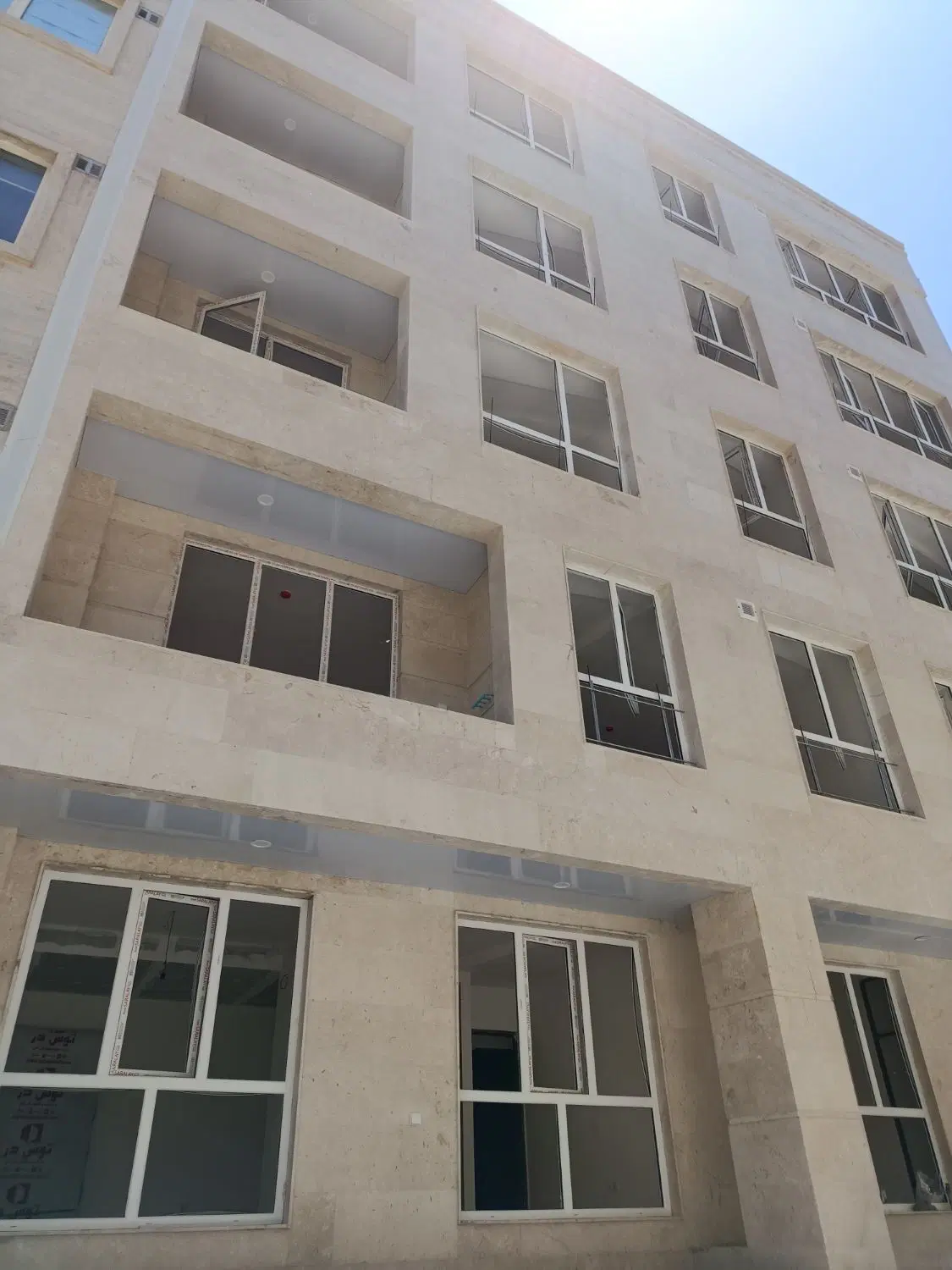 آپارتمان دوخوابه
