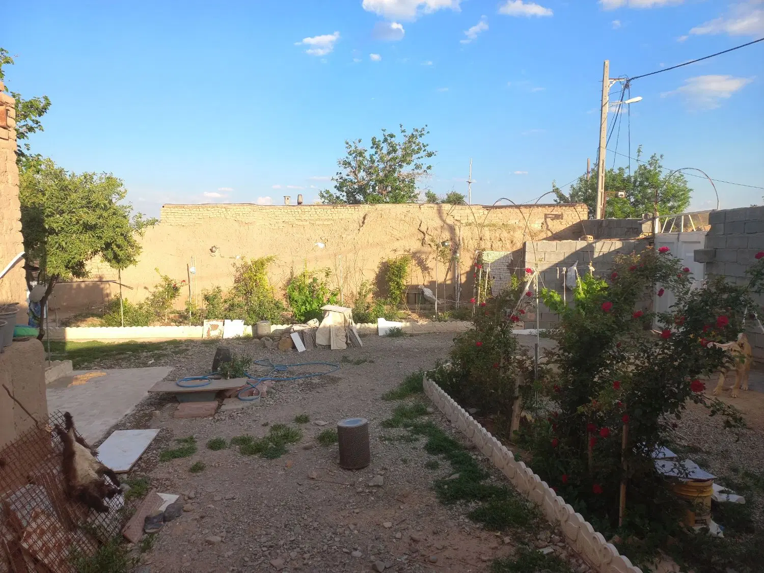 خانه باغ دنج مکان آرام  برای استراحت وسرمایه گذاری