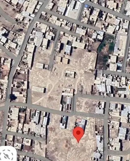 زمین فروشی