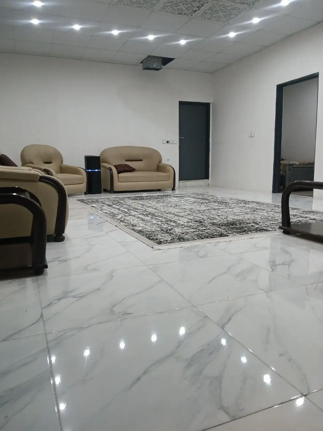 سوییت،سویت،سوئئت،باغچه،ویلا