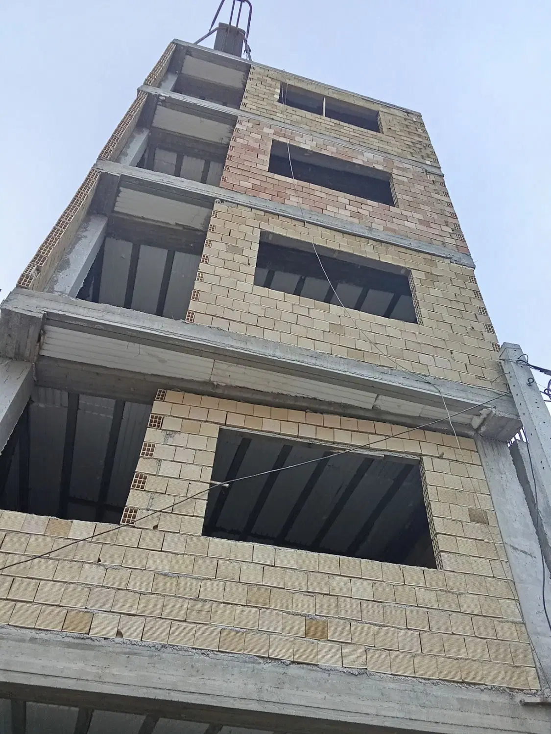 آپارتمانی‌فروشی