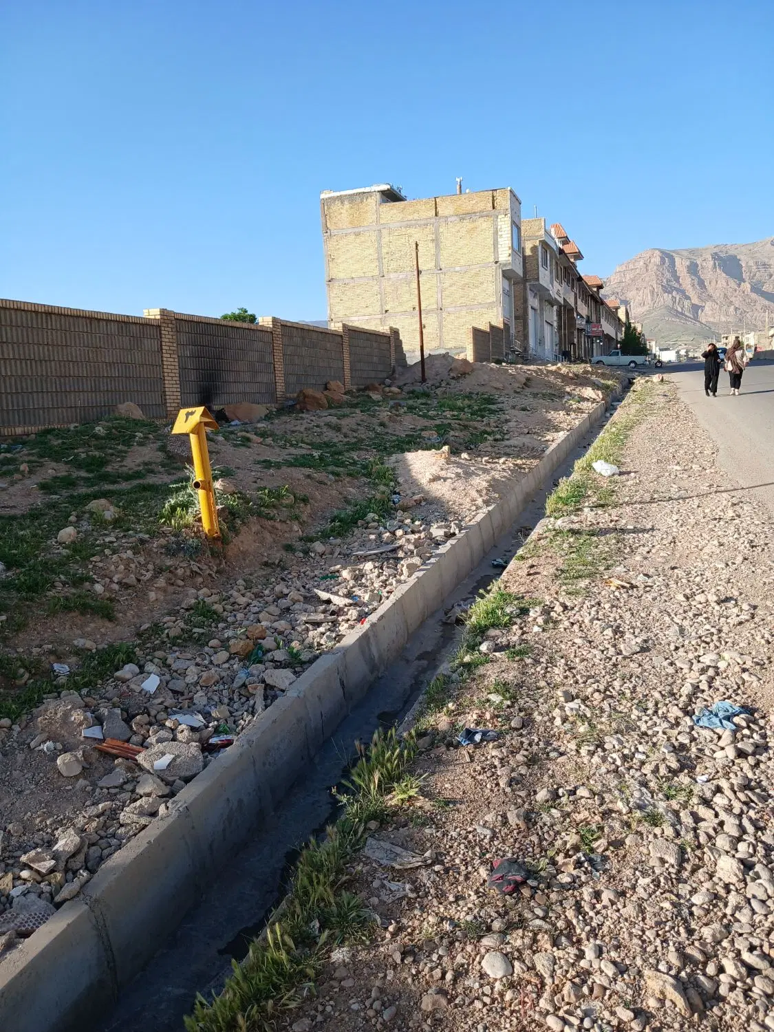زمین مسکونی تجاری درقلات،