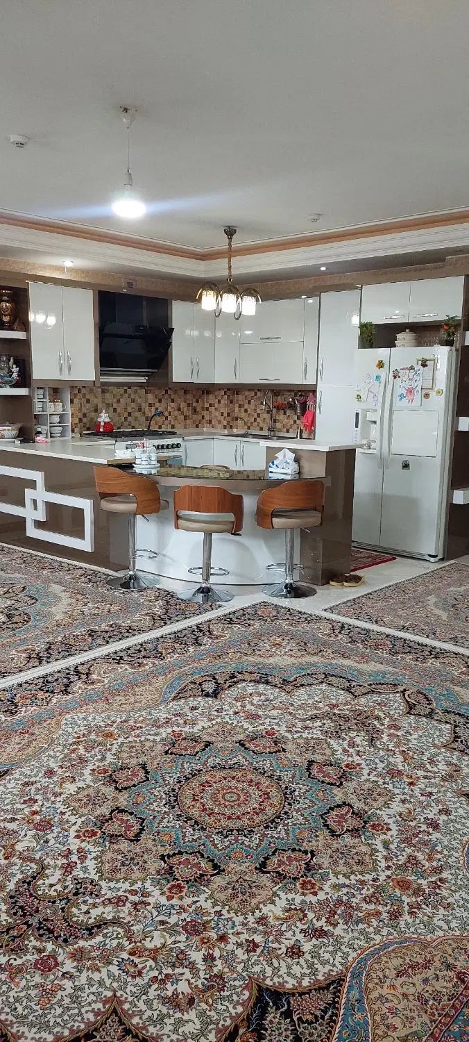 آپارتمان خوش نقشه و دلباز