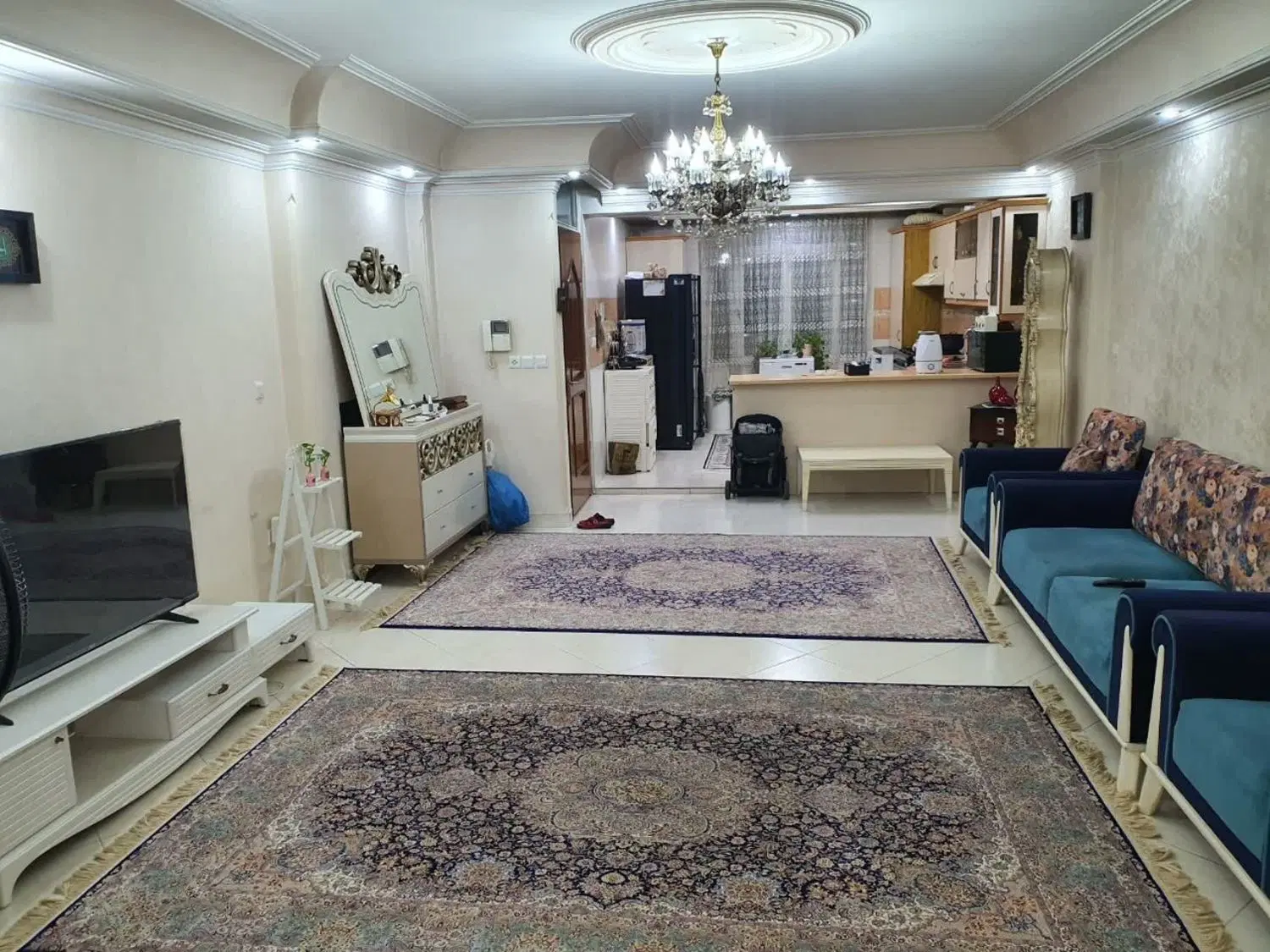 آپارتمان  82 متری خیابان مقداد
