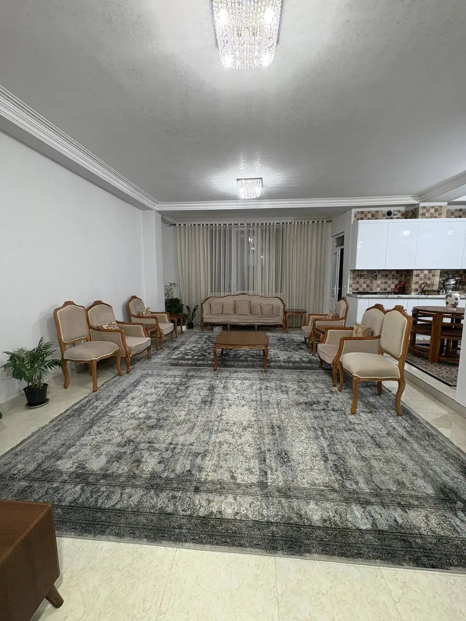 رهن و اجاره واحد ۱۰۰متری ۲خوابه