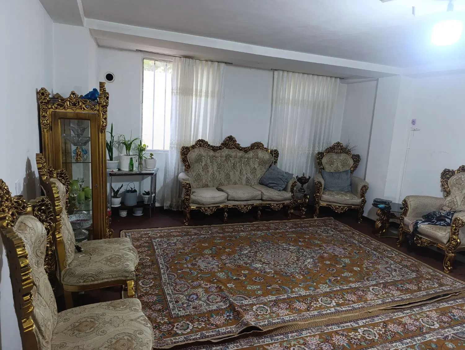 آپارتمان طبقه همکف