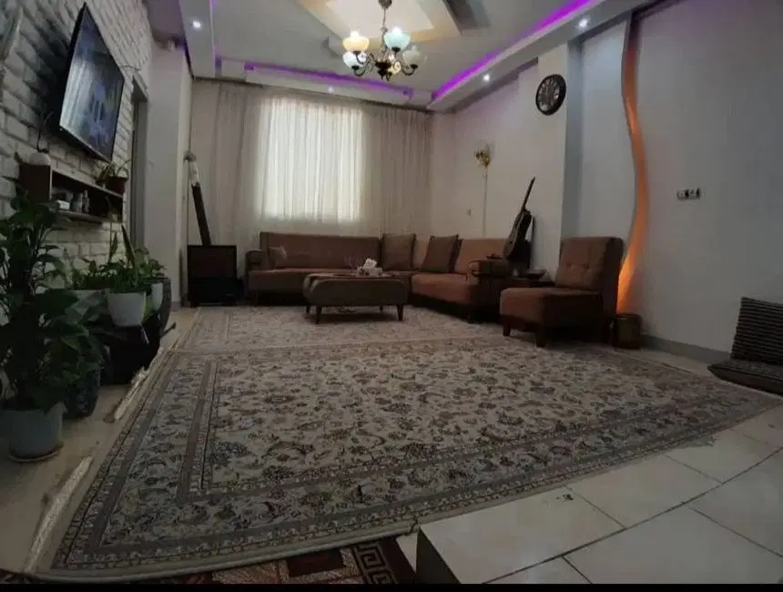 ۶۰_ متر _ زیر قیمت منطقه_ روبه نما_سرفاز