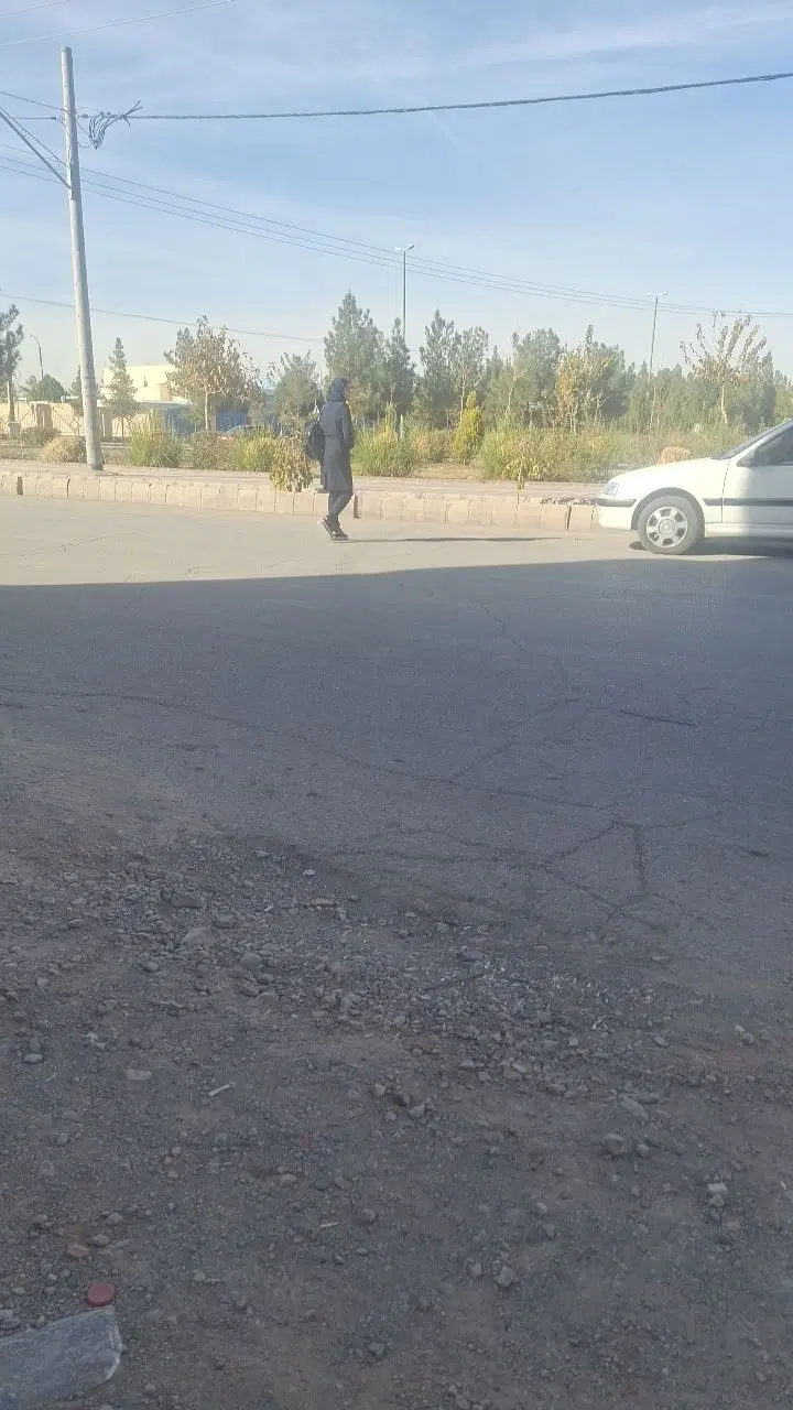 زمین فروشی